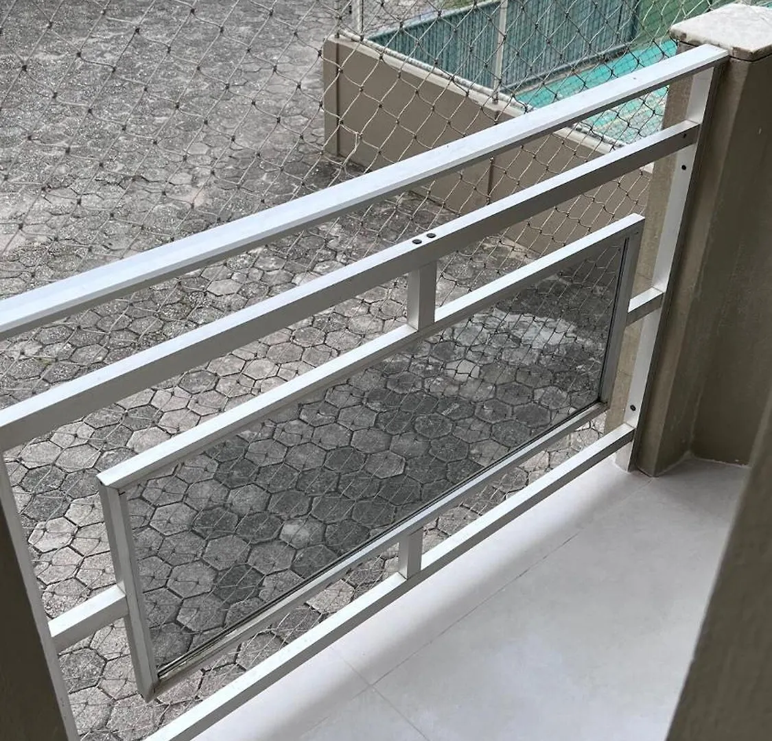 Apartamento Para Casais Proximo A Roda Gigante Com Uma Vaga De Garagem Balneário Camboriú