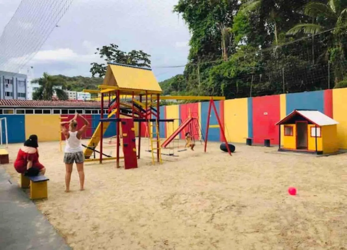 Apartamento Para Casais Proximo A Roda Gigante Com Uma Vaga De Garagem Balneário Camboriú 0*,  Brasilien